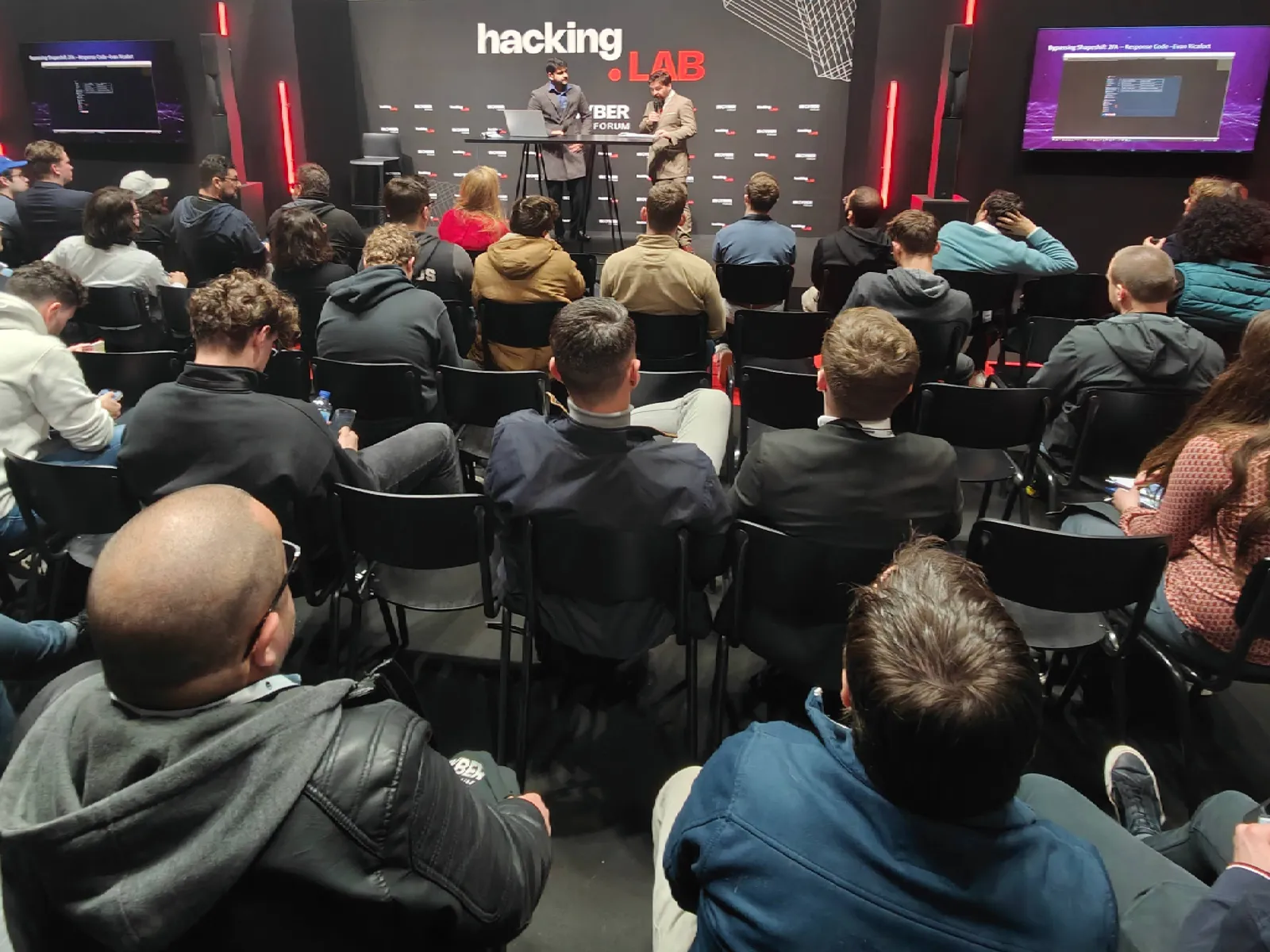 Animateur et intervenant sur l'espace hacking.LAB de l'InCyber Forum
